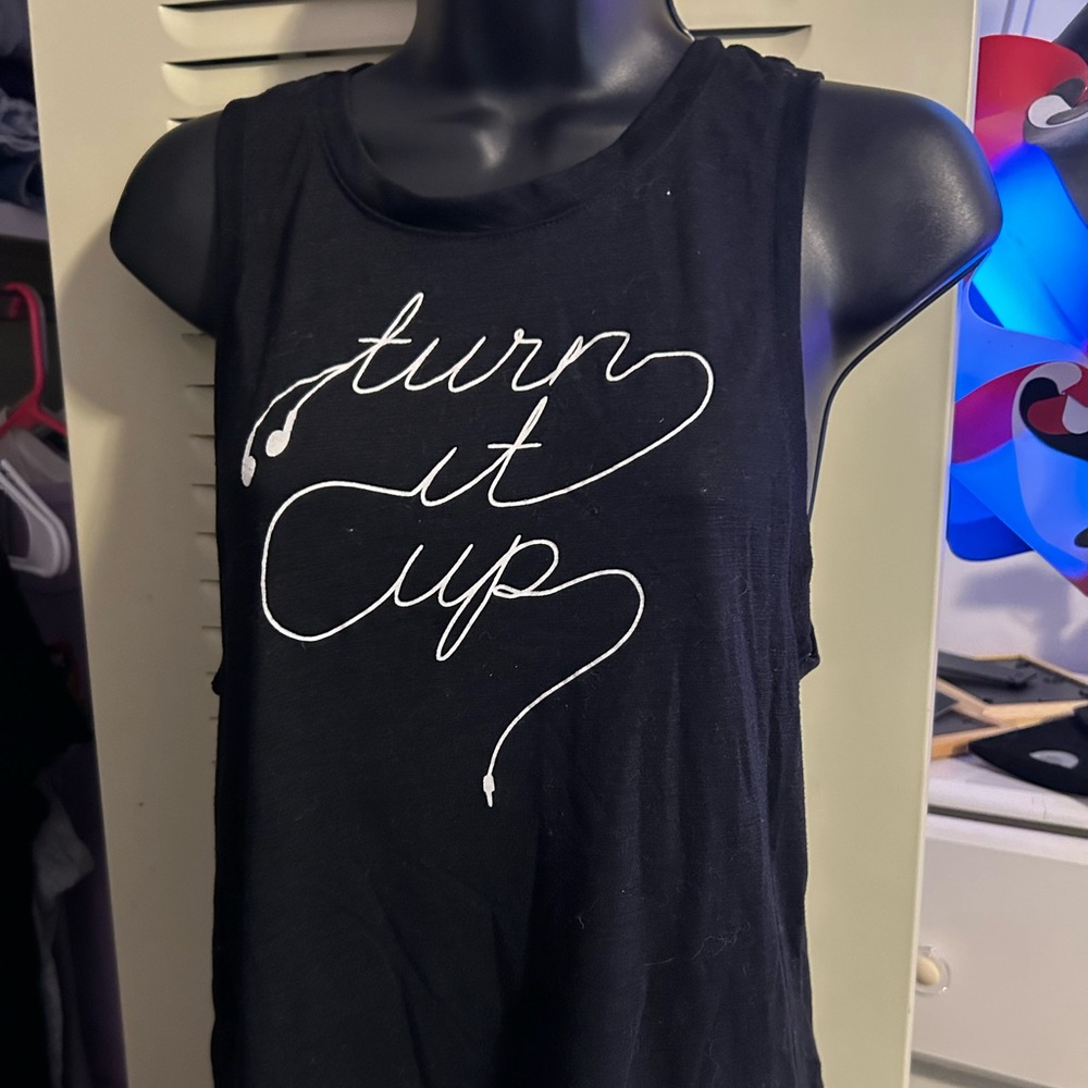 Old navy activewear tank top size medium